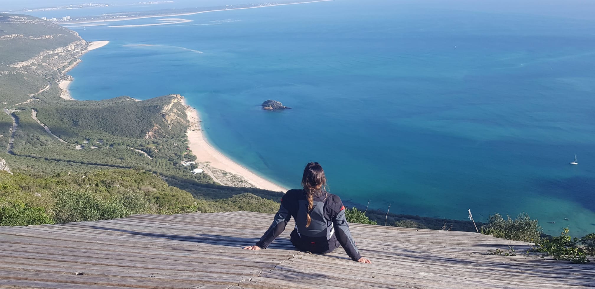 Miradouro do Portinho da Arrábida | Moto TravelHub